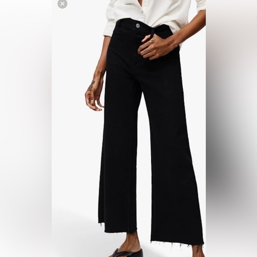 MNG Catherines women’s Relaxed Black Jeans